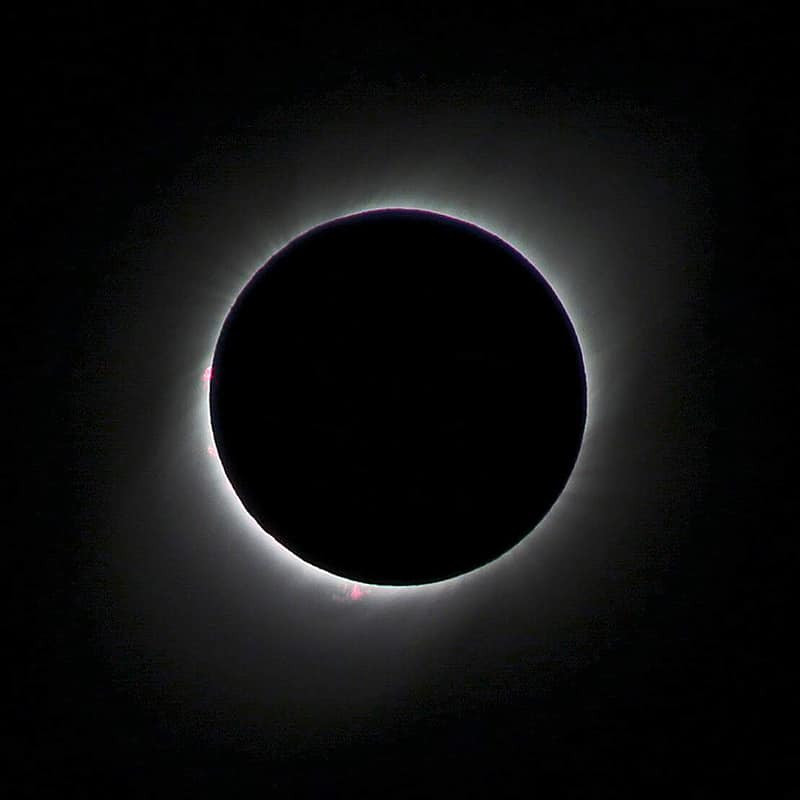 Täieliku päikesevarjutuse foto